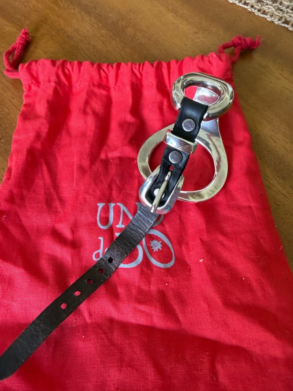 UNO de 50 Silver Statement Ring with Red Pouch - Picture 5 of 7